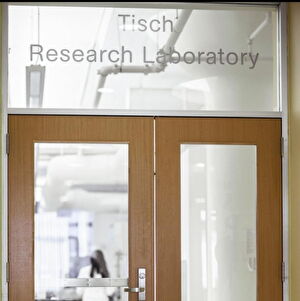 The door to enter the Tisch MSRCNY laboratory